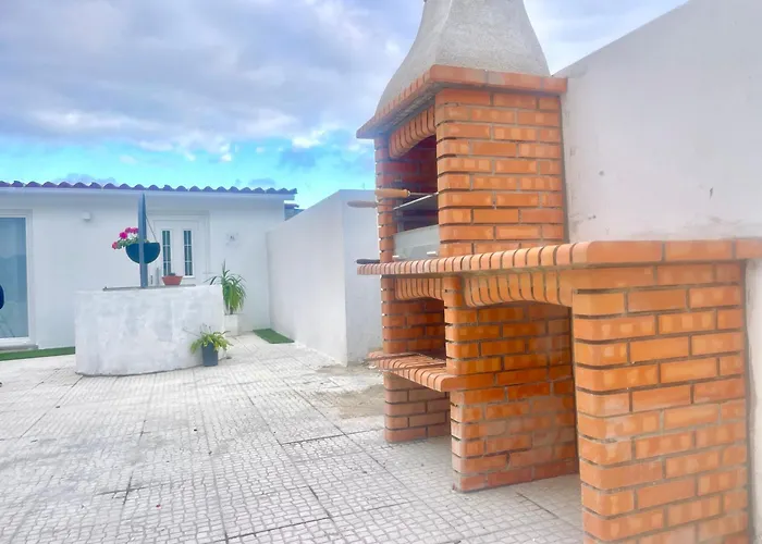 Neto Pinto - Casa De Ferias / Fins De Semana.