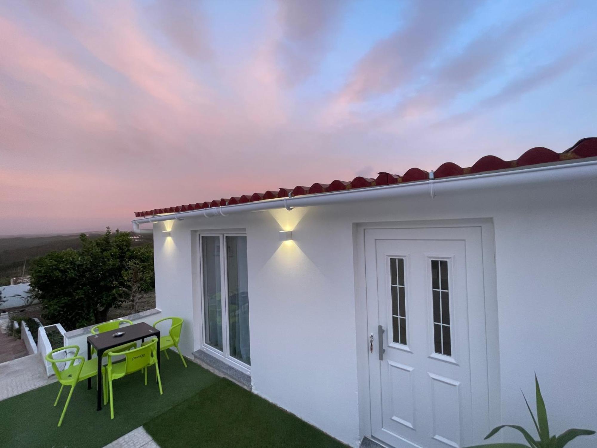 Neto Pinto - Casa De Ferias / Fins De Semana. Holiday home *